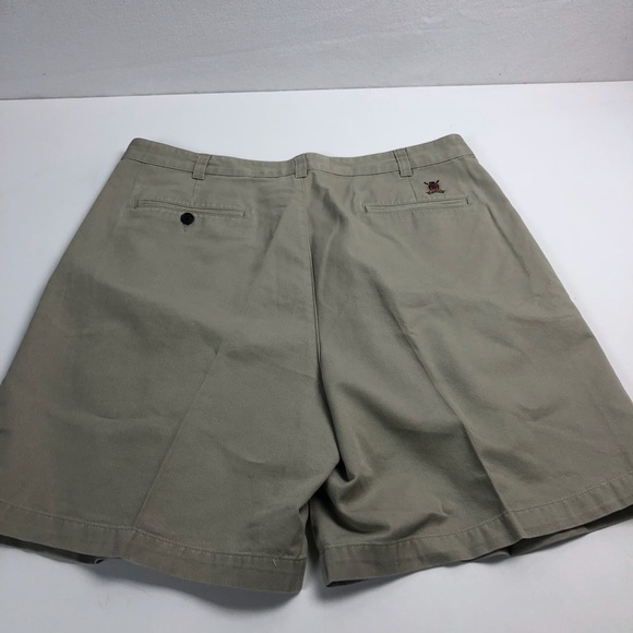 Tommy Hilfiger Khaki Shorts sz 38 - Picture 3 of 4